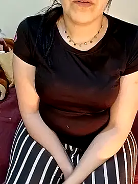 ShadiaStar online show from March 19, 8:00 pm