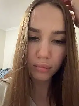 Snapshot of sixsixx chatting on January 4, 8:05 pm sixsixx online show from January 4, 8:05 pm