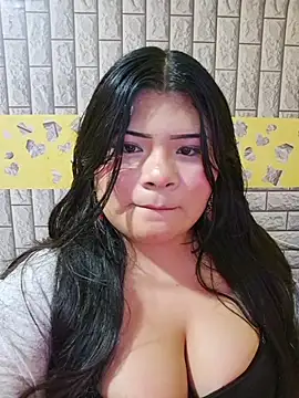 Snapshot of CANELA_9911 chatting on February 9, 1:42 am CANELA 9911 online show from February 9, 1:42 am