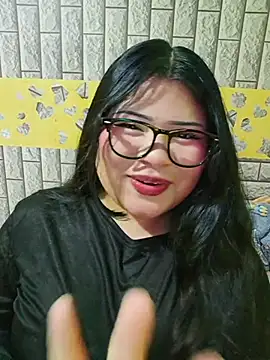 Snapshot of CANELA_9911 chatting on February 12, 12:05 am CANELA 9911 online show from February 12, 12:05 am