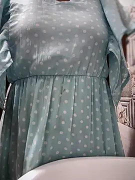 Snapshot of stylishpooja chatting on September 18, 5:59 pm stylishpooja online show from September 18, 5:59 pm