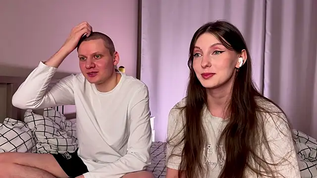 Snapshot of eternal_dream_ chatting on December 11, 7:36 pm eternal dream online show from December 11, 7:36 pm