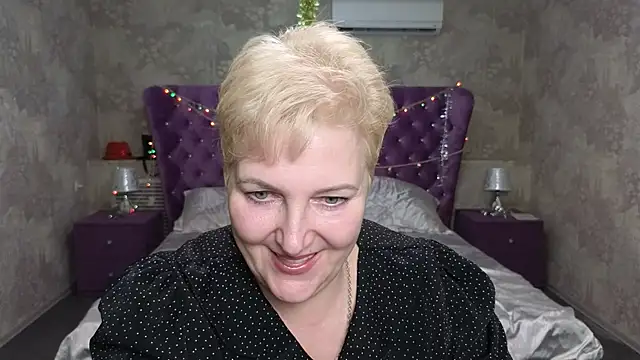 Snapshot of Sandra_Snow chatting on January 16, 8:46 pm Sandra Snow online show from January 16, 8:46 pm