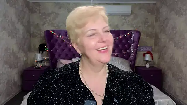 Snapshot of Sandra_Snow chatting on January 21, 5:20 pm Sandra Snow online show from January 21, 5:20 pm