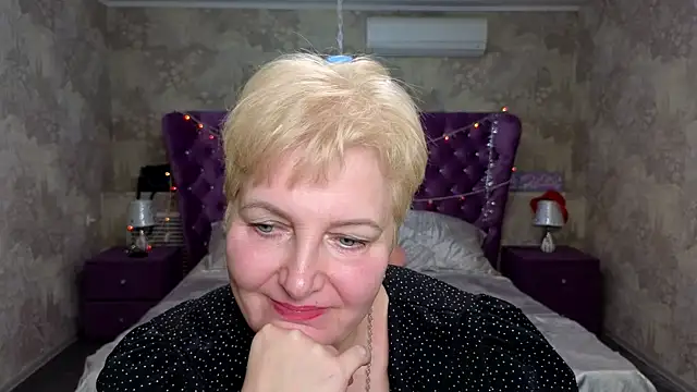 Snapshot of Sandra_Snow chatting on January 21, 8:21 pm Sandra Snow online show from January 21, 8:21 pm