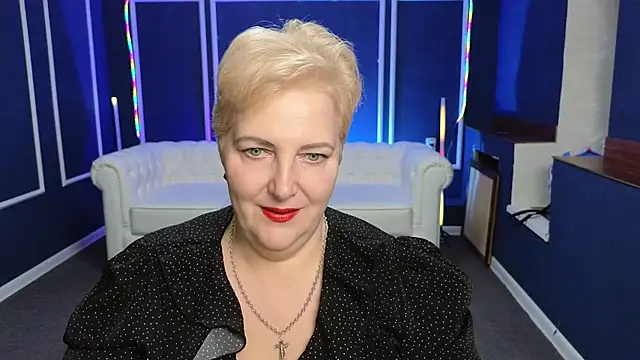Snapshot of Sandra_Snow chatting on January 29, 2:32 pm Sandra Snow online show from January 29, 2:32 pm