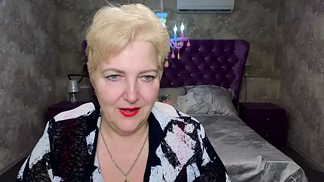 Snapshot of Sandra_Snow chatting on February 7, 5:29 pm Sandra Snow online show from February 7, 5:29 pm