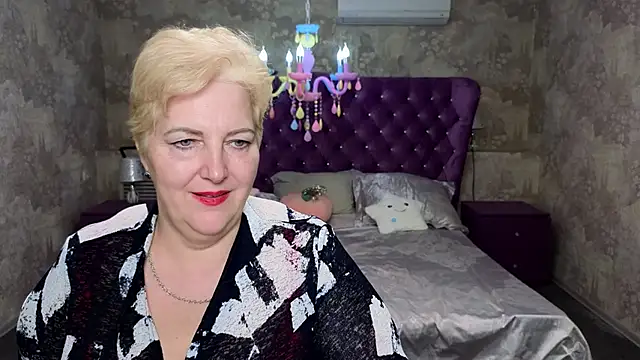 Snapshot of Sandra_Snow chatting on February 7, 8:31 pm Sandra Snow online show from February 7, 8:31 pm