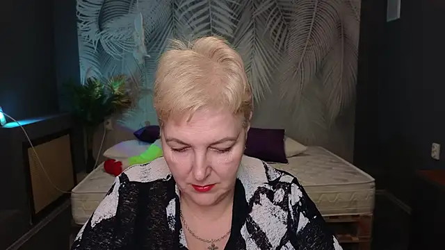 Snapshot of Sandra_Snow chatting on February 9, 2:29 pm Sandra Snow online show from February 9, 2:29 pm