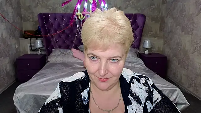 Snapshot of Sandra_Snow chatting on February 15, 5:28 pm Sandra Snow online show from February 15, 5:28 pm