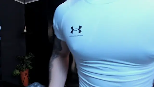 Flynn Riider online show from November 4, 5:23 pm