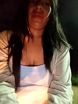 Danna-linyi online show from February 8, 1:22 am