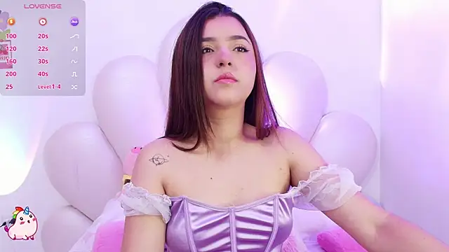 zoewillian online show from November 14, 2:10 am