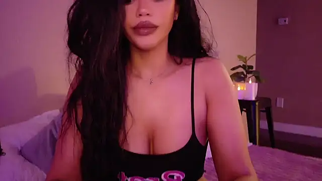 Snapshot of MayaIndica chatting on March 8, 9:28 am MayaIndica online show from March 8, 9:28 am