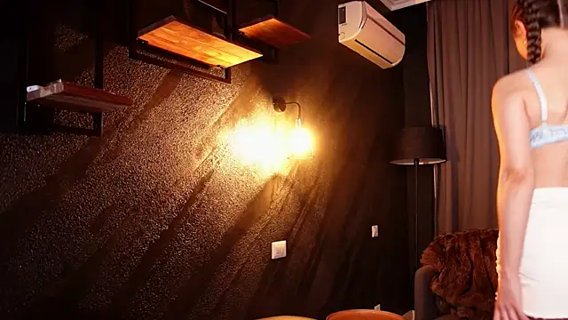 MuseSolis online show from December 29, 10:25 pm