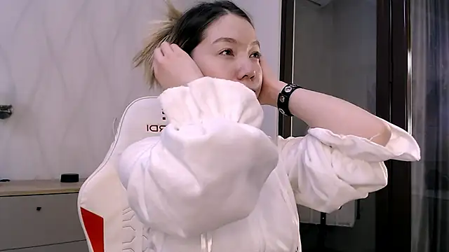 Babby Rabbit online show from November 18, 1:04 pm