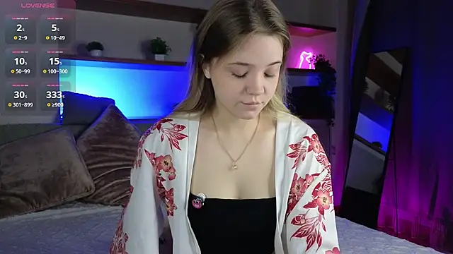 ElvaHilby online show from February 20, 3:12 pm