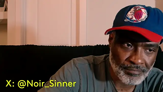 Snapshot of sinnernoir chatting on July 15, 3:45 am sinnernoir online show from July 15, 3:45 am