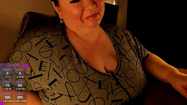 SexxyDreams1 online show from February 7, 3:23 am