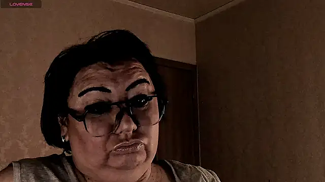 Snapshot of SexxyDreams1 chatting on March 19, 11:09 pm SexxyDreams1 online show from March 19, 11:09 pm
