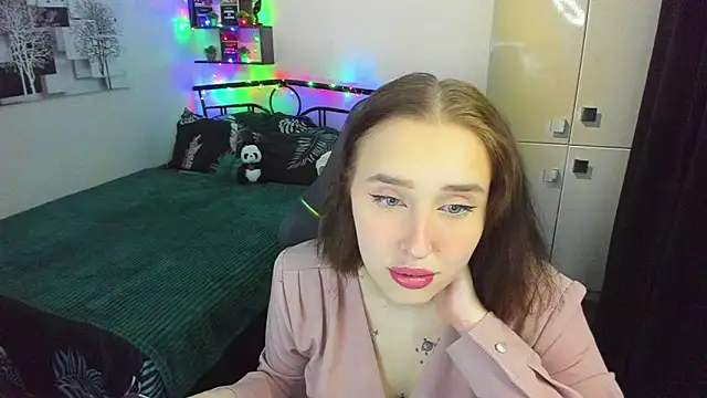 LinaTruly online show from March 7, 10:07 pm