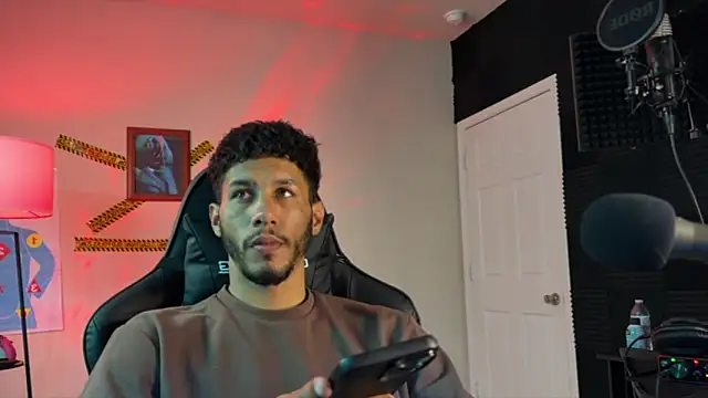 DamnKevin online show from April 2, 4:04 pm