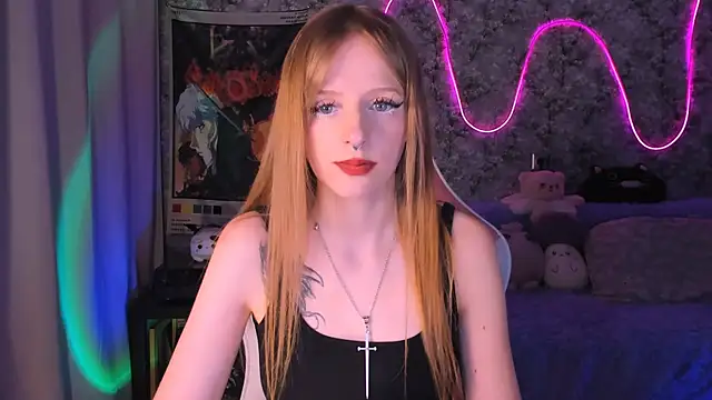 Snapshot of Inma_Lewdness chatting on March 6, 8:37 pm Inma Lewdness online show from March 6, 8:37 pm