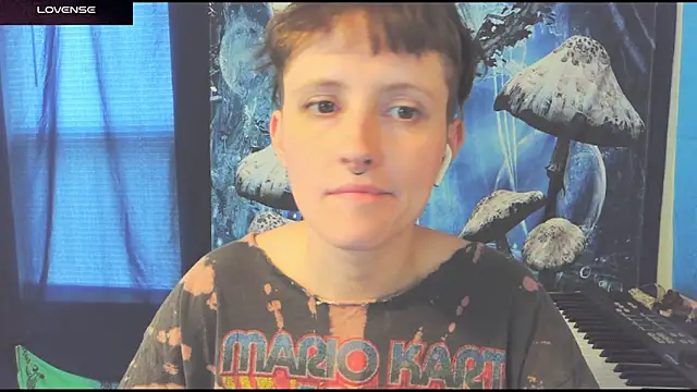  hellostormy  online show from April 13, 4:01 pm