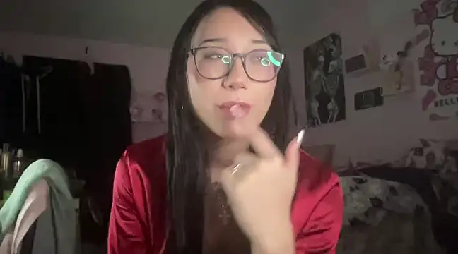 Snapshot of tokyobaby chatting on December 23, 5:39 am tokyobaby online show from December 23, 5:39 am