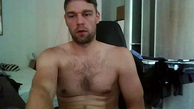 Snapshot of The_big_viking_ chatting on July 10, 10:07 am The big viking online show from July 10, 10:07 am