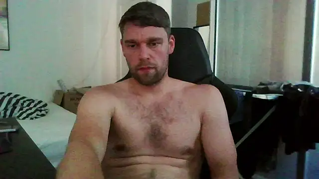 Snapshot of The_big_viking_ chatting on July 11, 12:19 pm The big viking online show from July 11, 12:19 pm