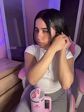 Emily-14 online show from May 20, 2:51 am