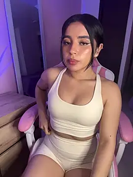 Emily-14 online show from May 28, 3:15 am