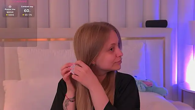 DorisHell online show from September 12, 6:08 pm