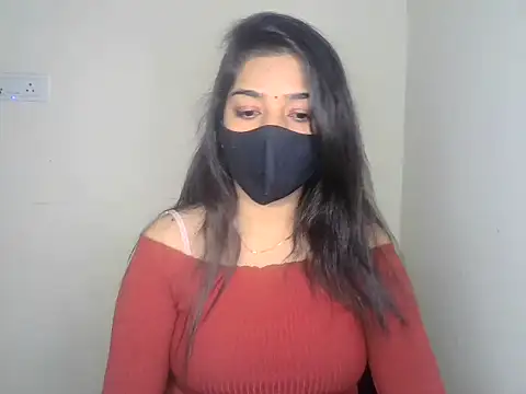 Snapshot of kritikadoll chatting on April 5, 6:43 am kritikadoll online show from April 5, 6:43 am