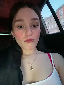 Snapshot of Mia_Mia_M chatting on February 5, 2:22 pm Mia Mia M online show from February 5, 2:22 pm