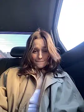 Mia Mia M online show from March 13, 2:23 pm