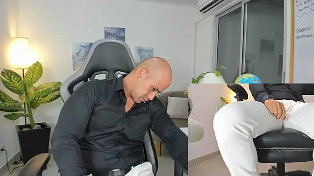 ryan master  online show from December 19, 10:13 am