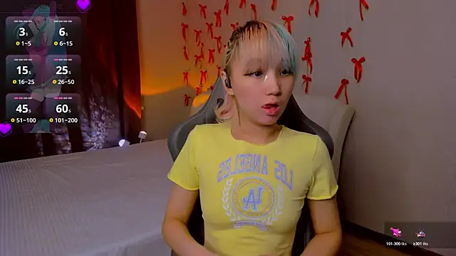 Milla Aheo online show from April 16, 1:01 pm