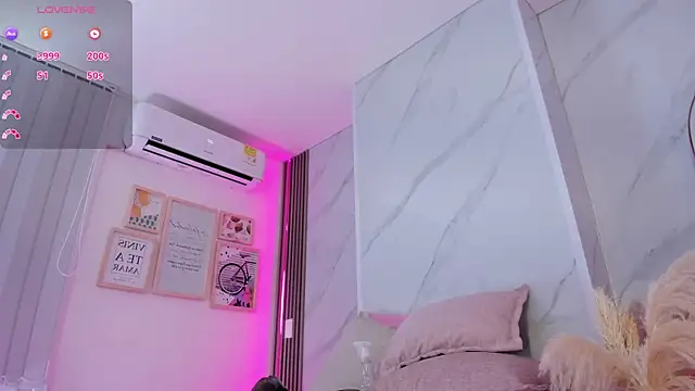 Chlooee   online show from February 15, 6:23 pm