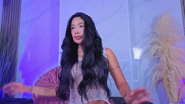 Chlooee   online show from May 11, 2:06 am