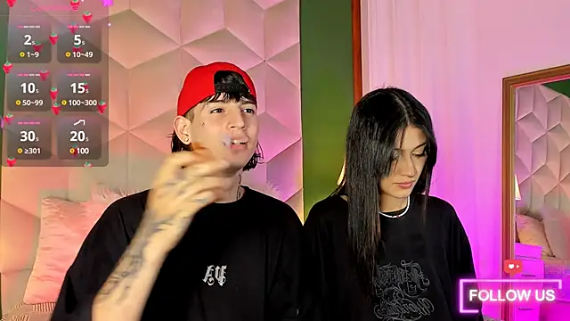 Snapshot of sett_and_gwen chatting on January 13, 9:42 pm sett and gwen online show from January 13, 9:42 pm