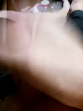 Snapshot of fun2fuck173 chatting on November 15, 9:32 pm fun2fuck173 online show from November 15, 9:32 pm