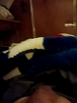 Snapshot of fun2fuck173 chatting on November 16, 12:11 pm fun2fuck173 online show from November 16, 12:11 pm