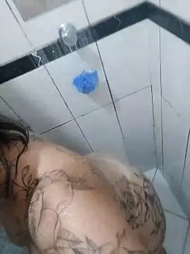 Snapshot of baixinhaloira chatting on January 8, 2:14 am baixinhaloira online show from January 8, 2:14 am