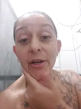 Snapshot of baixinhaloira chatting on November 1, 3:30 am baixinhaloira online show from November 1, 3:30 am