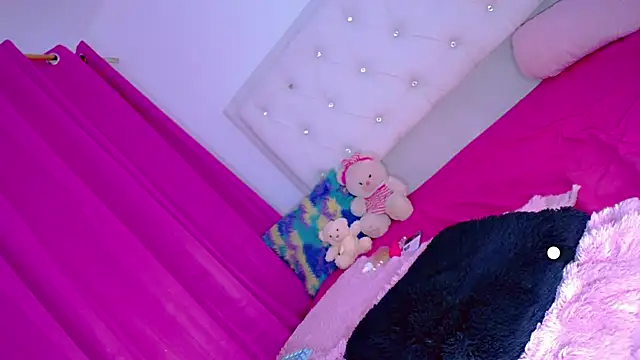 Theylor Rouse online show from March 23, 3:21 am