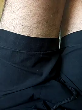 Snapshot of Smarterboytravel chatting on February 23, 12:27 pm Smarterboytravel online show from February 23, 12:27 pm