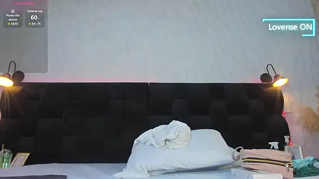 Camila  Gomez online show from December 3, 12:25 pm