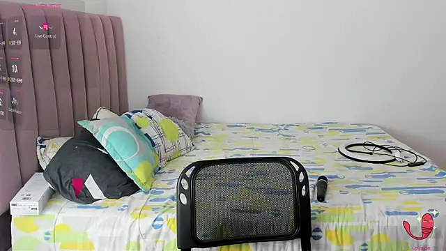 Snapshot of abby_95 chatting on January 8, 5:26 pm abby 95 online show from January 8, 5:26 pm